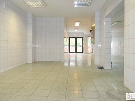 Vânzare spaţiu comercial