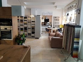 Vânzare spaţiu comercial