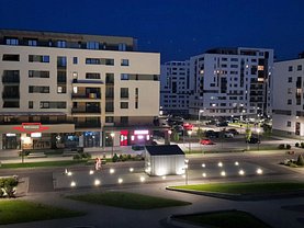 Închiriere spaţiu comercial