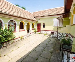 Casa de vanzare 4 camere, în Poiana Sibiului, zona Central