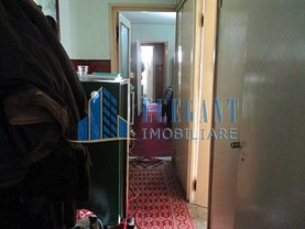 Apartament de vânzare 3 camere, în Craiova, zona Rovine