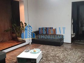 Apartament de închiriat 3 camere în Craiova, Central