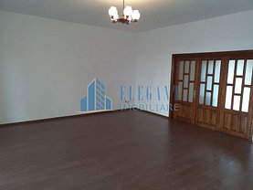 Casa de închiriat 4 camere, în Craiova, zona Periferie
