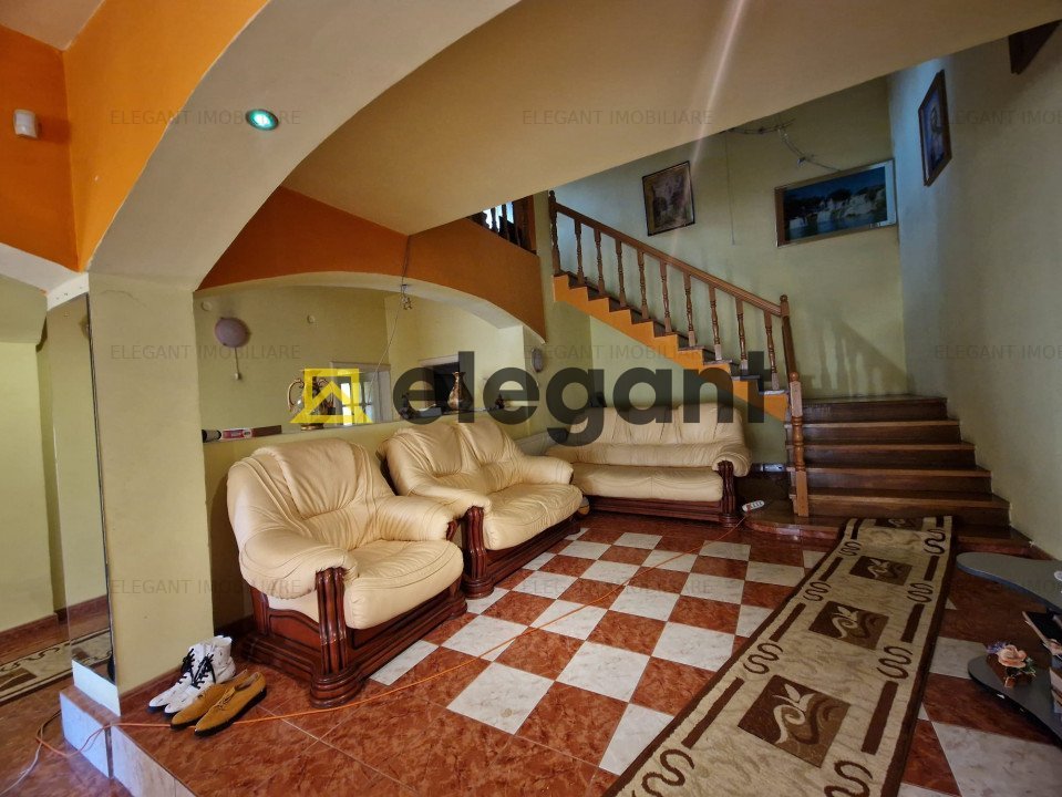 Casa, 282 mp, S+P+E+M, teren 300 mp, centrala, Rovine-Casa cu Flori