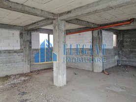 Vânzare spaţiu comercial
