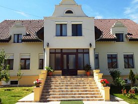 Casa 6 camere în Sanmartin