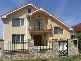 Casa de închiriat 5 camere, în Sanmartin