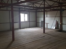Vânzare spaţiu industrial