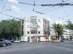 Vânzare spaţiu comercial