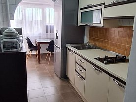 Garsonieră de închiriat, în Bucureşti, zona Unirii