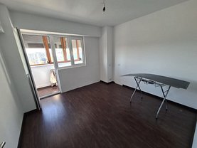Apartament de vânzare 3 camere, în Bucureşti, zona Panduri