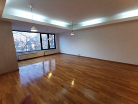 Apartament de vânzare 4 camere, în Bucureşti, zona Şoseaua Nordului