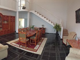 Casa de închiriat 6 camere, în Dumbravita