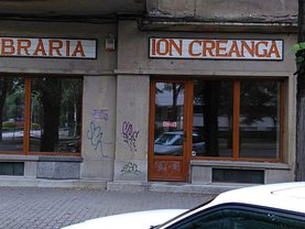 Închiriere spaţiu comercial