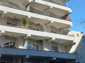 Apartament de vânzare 4 camere, în Bucureşti, zona Eminescu