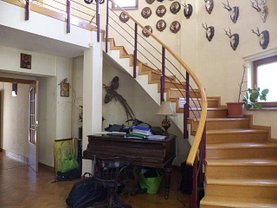 Casa de vânzare 6 camere, în Gruiu