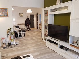 Apartament de vânzare 4 camere, în Bucuresti, zona Universitate