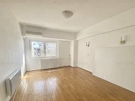 Apartament de vânzare 4 camere, în Bucureşti, zona Unirii