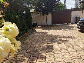 Casa de vânzare 3 camere, în Bucureşti, zona 13 Septembrie