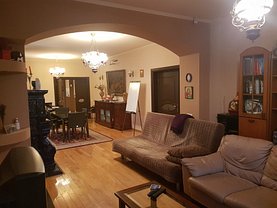 Casa de vânzare 7 camere, în Bucureşti, zona Decebal