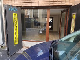 Închiriere spaţiu comercial