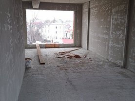 Apartament de vânzare 4 camere, în Bucuresti, zona Stefan cel Mare