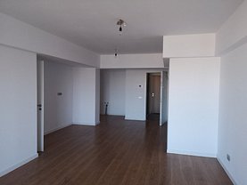 Apartament de vânzare 3 camere, în Bucureşti, zona Dacia