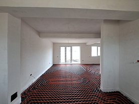 Casa de vânzare 6 camere, în Bucureşti, zona Andronache