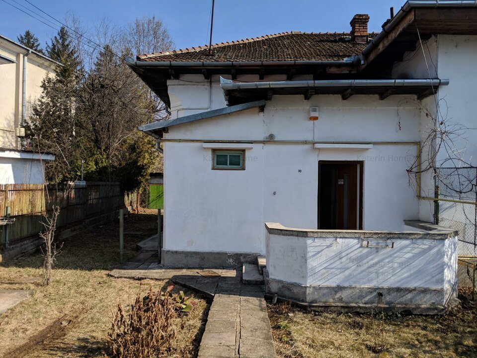 De Vanzare: Casa in Duplex, 2 Camere, Central, Campina