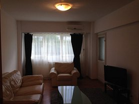 Apartament de vânzare 3 camere, în Bucureşti, zona 13 Septembrie