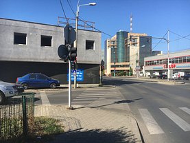 Vânzare spaţiu comercial