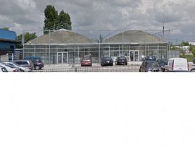 Vânzare spaţiu comercial