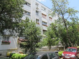 Apartament de vânzare 3 camere, în Bucureşti, zona Drumul Taberei