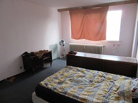 Apartament de vânzare 3 camere, în Bucuresti, zona Drumul Taberei