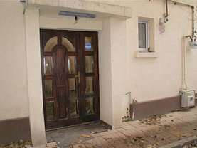 Casa de închiriat 7 camere, în Bucuresti, zona Stefan cel Mare
