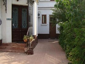 Casa de închiriat 6 camere, în Bucuresti, zona Calea Calarasilor