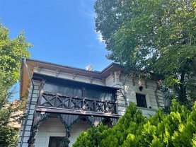 Casa de închiriat 12 camere, în Bucureşti, zona Unirii