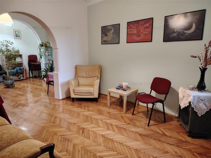 Piata Muncii metrou, parter de vila, 3 camere, 86 mp