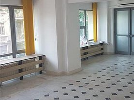 Vânzare spaţiu comercial