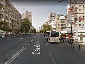 Închiriere spaţiu comercial