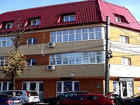 Casa de vânzare 16 camere, în Bucuresti, zona Tei