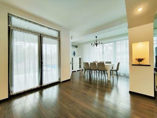 Iancu Nicolae/British School 4 bedrooms villa swimming pool