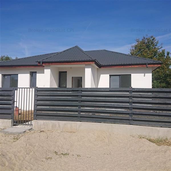 Casa Domnesti, 15m de raul Ciorogarla , Teren 500mp la Gri, plata cash