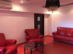 Apartament de vânzare 3 camere, în Bucuresti, zona Unirii