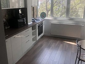 Apartament de vânzare 2 camere, în Bucuresti, zona Victoriei
