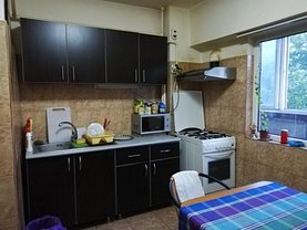 Apartament de vânzare 3 camere, în Bucuresti, zona Ozana