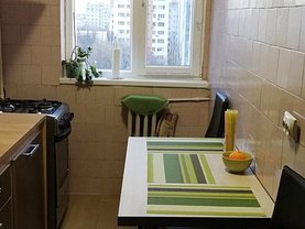 Apartament de vânzare 2 camere, în Bucuresti, zona Alexandru Obregia