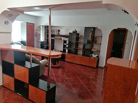 Apartament de închiriat 3 camere, în Bucureşti, zona Unirii