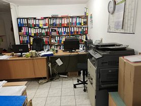 Vânzare spaţiu comercial