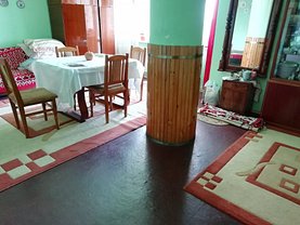 Apartament de vânzare 3 camere, în Braşov, zona Griviţei